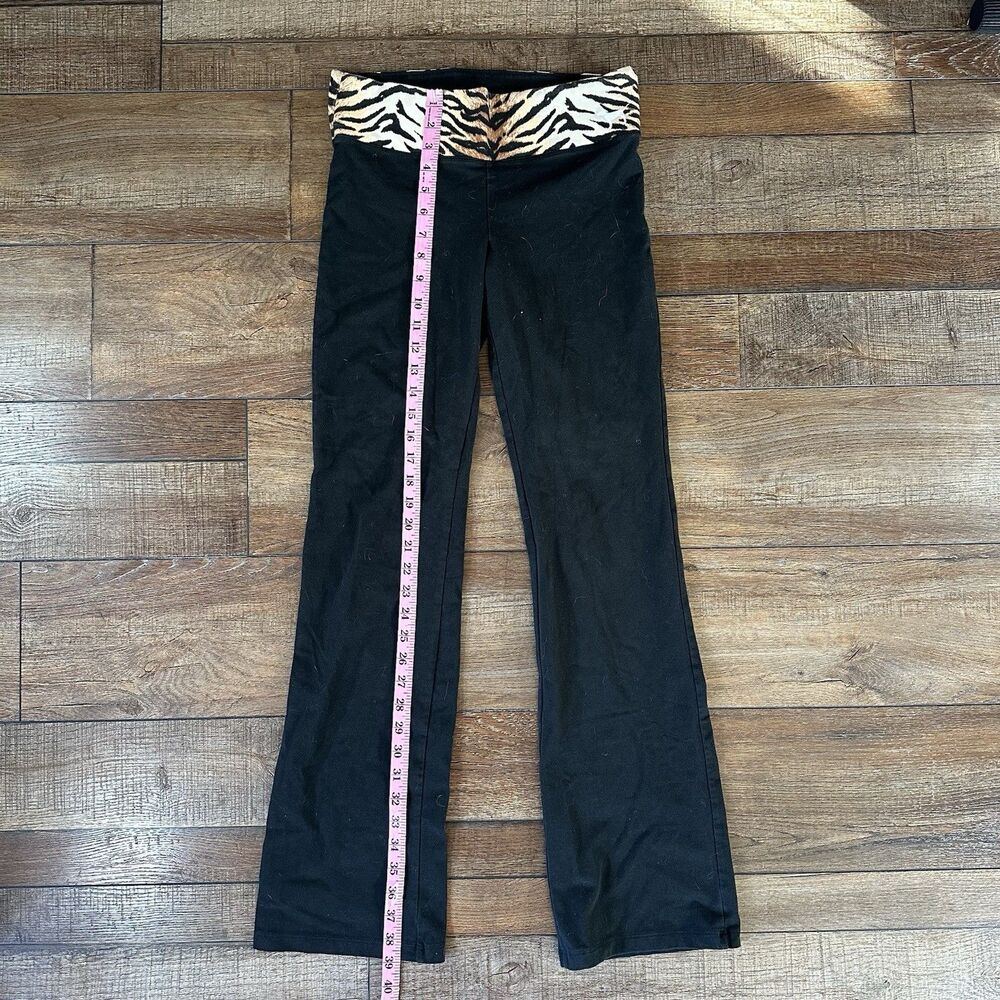 RARE ✅ PINK Victorias Secret Yoga Pants Size S Black Tiger Print Fold Over Flare